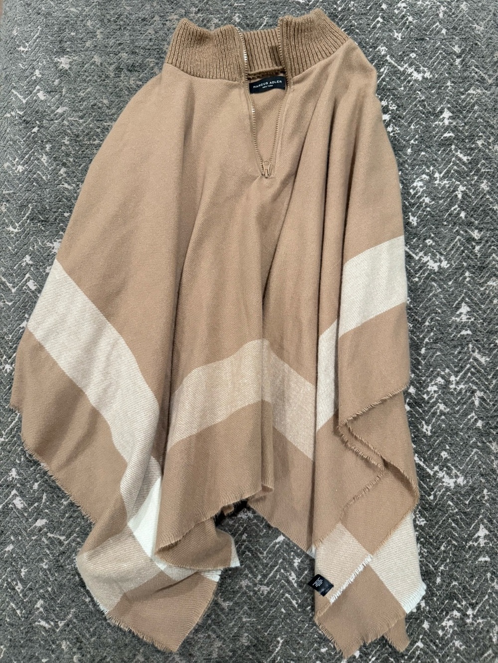 NWOT Marcus Adler Camel Ivory Colorblock Zip Neck Poncho Cape One Size